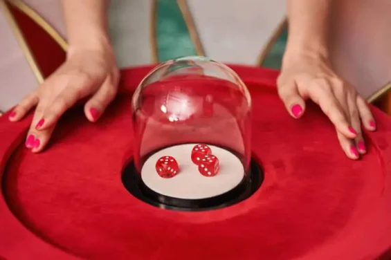 sic-bo-deluxe-dice-3